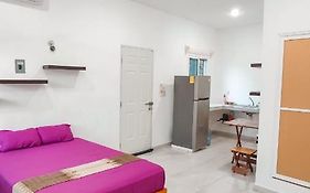 Departamento Centrico Con Estacionamiento